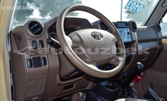 Buy Import Toyota Land Cruiser Beige Car in Import - Dubai in Andijon Buy Import Toyota Land Cruiser Beige Car in Import - Dubai in Andijon