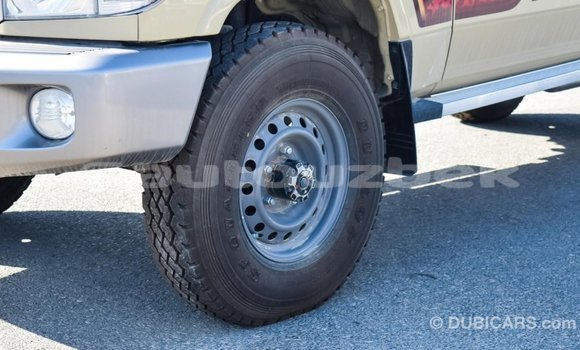 Buy Import Toyota Land Cruiser Beige Car in Import - Dubai in Andijon Buy Import Toyota Land Cruiser Beige Car in Import - Dubai in Andijon