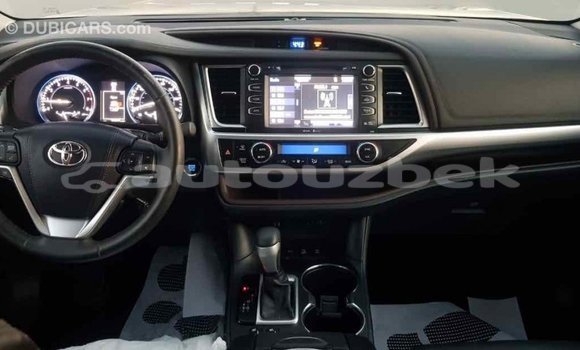 Buy Import Toyota Highlander Black Car in Import - Dubai in Andijon Buy Import Toyota Highlander Black Car in Import - Dubai in Andijon