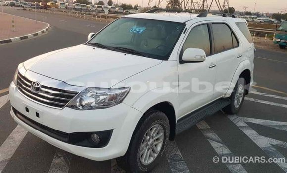 Buy Import Toyota Fortuner White Car in Import - Dubai in Andijon Buy Import Toyota Fortuner White Car in Import - Dubai in Andijon