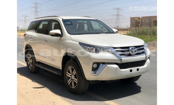 Buy Import Toyota Fortuner White Car in Import - Dubai in Andijon Buy Import Toyota Fortuner White Car in Import - Dubai in Andijon