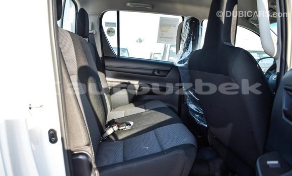 Buy Import Toyota Hilux White Car in Import - Dubai in Andijon Buy Import Toyota Hilux White Car in Import - Dubai in Andijon