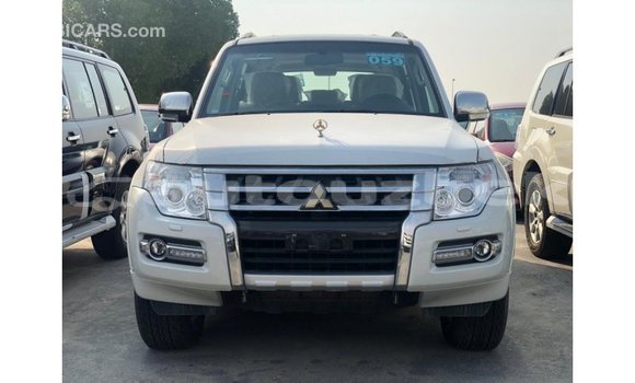 Buy Import Mitsubishi Pajero Black Car in Import - Dubai in Andijon Buy Import Mitsubishi Pajero Black Car in Import - Dubai in Andijon