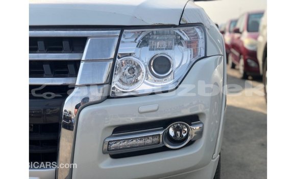 Buy Import Mitsubishi Pajero Black Car in Import - Dubai in Andijon Buy Import Mitsubishi Pajero Black Car in Import - Dubai in Andijon