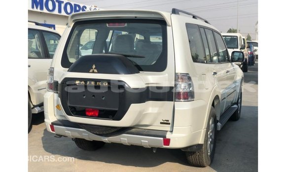 Buy Import Mitsubishi Pajero Black Car in Import - Dubai in Andijon Buy Import Mitsubishi Pajero Black Car in Import - Dubai in Andijon