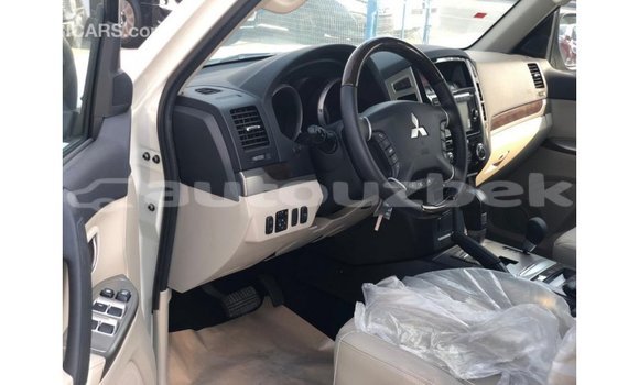 Buy Import Mitsubishi Pajero Black Car in Import - Dubai in Andijon Buy Import Mitsubishi Pajero Black Car in Import - Dubai in Andijon