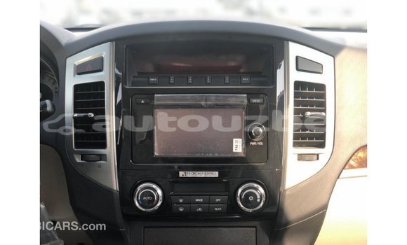 Buy Import Mitsubishi Pajero Black Car in Import - Dubai in Andijon Buy Import Mitsubishi Pajero Black Car in Import - Dubai in Andijon