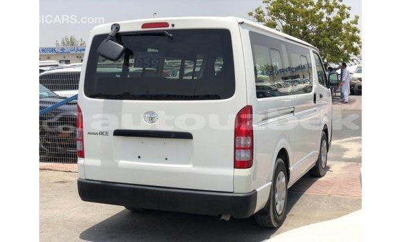 Buy Import Toyota Hiace White Car in Import - Dubai in Andijon Buy Import Toyota Hiace White Car in Import - Dubai in Andijon
