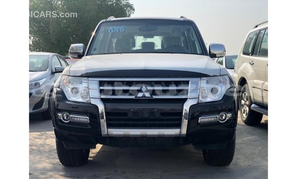 Buy Import Mitsubishi Pajero Black Car in Import - Dubai in Andijon Buy Import Mitsubishi Pajero Black Car in Import - Dubai in Andijon