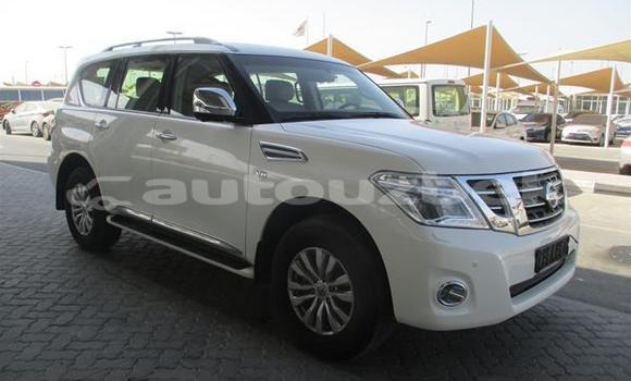 Buy Used Nissan Patrol White Car in Ahunabayev in Andijon Buy Used Nissan Patrol White Car in Ahunabayev in Andijon