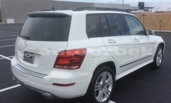 Buy Used Mercedes-Benz GLK–Class White Car in Akkurgon in Surhondar Buy Used Mercedes-Benz GLK–Class White Car in Akkurgon in Surhondar