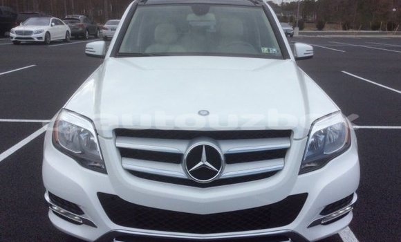 Buy Used Mercedes-Benz GLK–Class White Car in Akkurgon in Surhondar Buy Used Mercedes-Benz GLK–Class White Car in Akkurgon in Surhondar