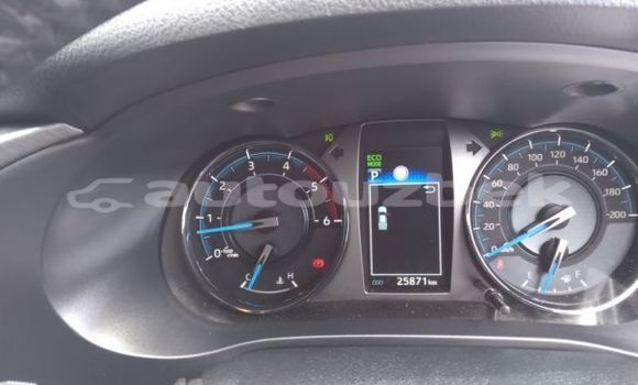 Buy Used Toyota Hilux Blue Car in Altyarik in Fargona Buy Used Toyota Hilux Blue Car in Altyarik in Fargona