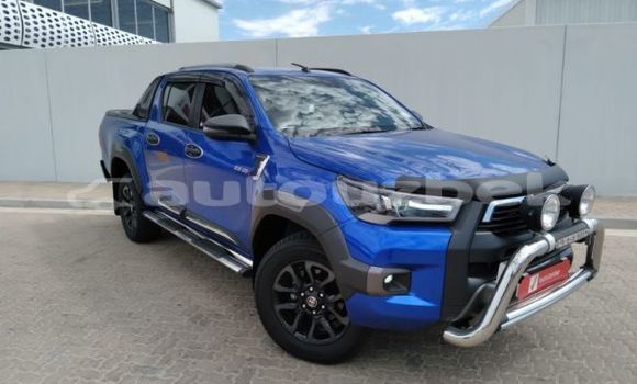 Buy Used Toyota Hilux Blue Car in Altyarik in Fargona Buy Used Toyota Hilux Blue Car in Altyarik in Fargona