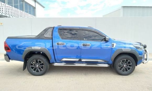 Buy Used Toyota Hilux Blue Car in Altyarik in Fargona Buy Used Toyota Hilux Blue Car in Altyarik in Fargona