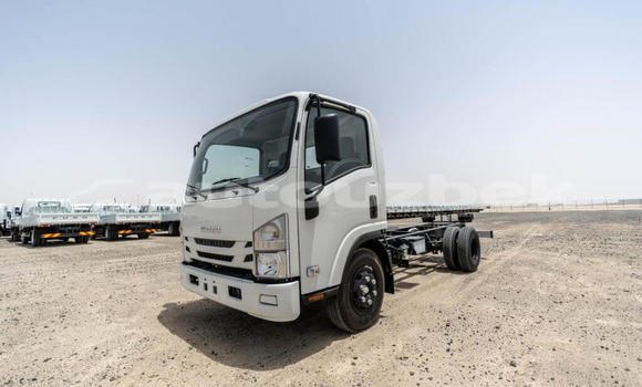 Buy New Isuzu NPR 85H White Truck in Import - Dubai in Andijon Buy New Isuzu NPR 85H White Truck in Import - Dubai in Andijon