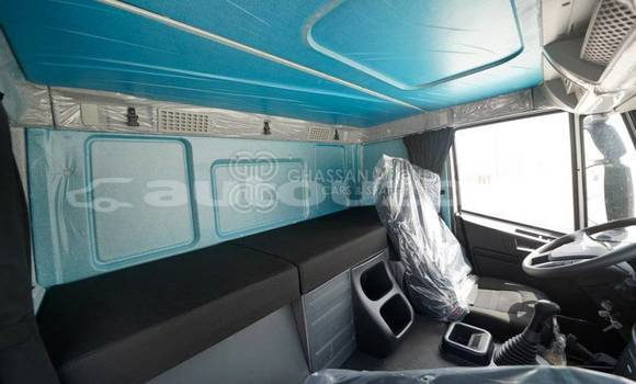 Buy New Iveco Trakker White Truck in Import - Dubai in Andijon Buy New Iveco Trakker White Truck in Import - Dubai in Andijon