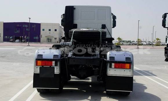 Buy New Iveco Trakker White Truck in Import - Dubai in Andijon Buy New Iveco Trakker White Truck in Import - Dubai in Andijon