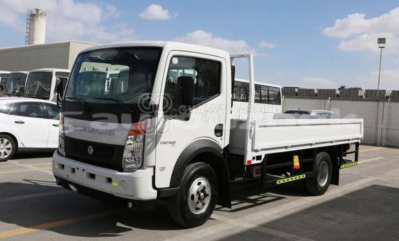 Medium with watermark ashok leyland pick up cargo andijon import dubai 4048