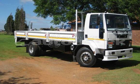 Buy New Ashok Leyland TRUCK CARGO White Truck in Import - Dubai in Andijon Buy New Ashok Leyland TRUCK CARGO White Truck in Import - Dubai in Andijon