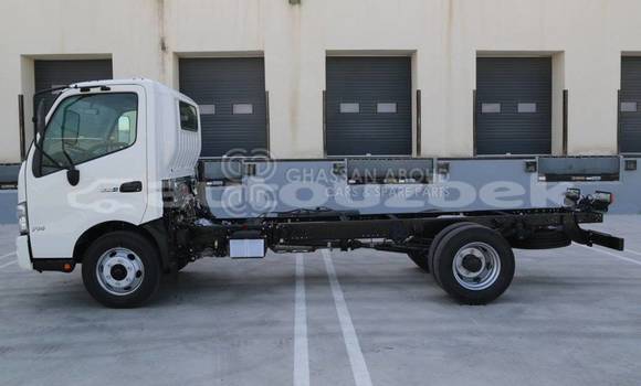 Buy New Hino 714 White Truck in Import - Dubai in Andijon Buy New Hino 714 White Truck in Import - Dubai in Andijon