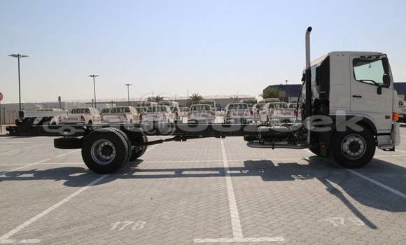 Buy New Hino GH White Truck in Import - Dubai in Andijon Buy New Hino GH White Truck in Import - Dubai in Andijon