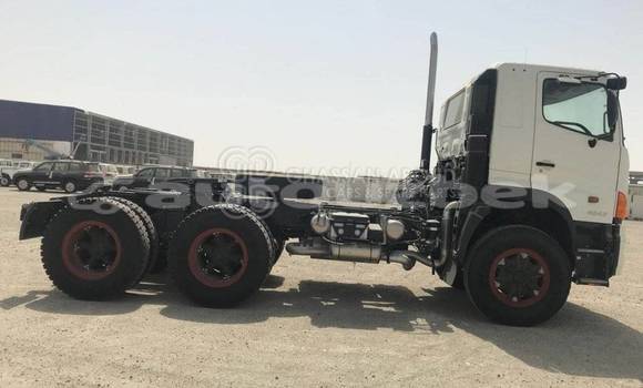 Buy New Hino SV White Truck in Import - Dubai in Andijon Buy New Hino SV White Truck in Import - Dubai in Andijon