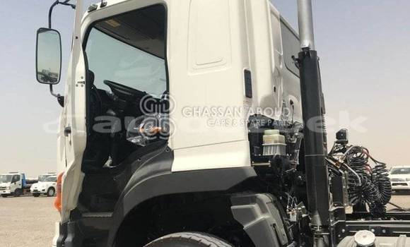 Buy New Hino SV White Truck in Import - Dubai in Andijon Buy New Hino SV White Truck in Import - Dubai in Andijon