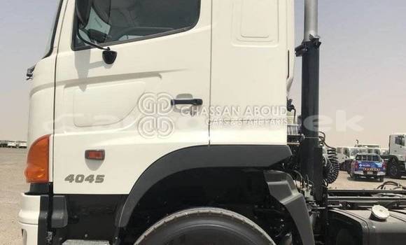 Buy New Hino SV White Truck in Import - Dubai in Andijon Buy New Hino SV White Truck in Import - Dubai in Andijon