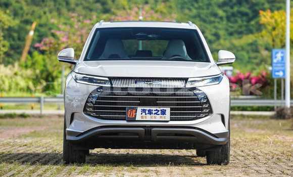 Buy Used BYD F6 White Car in Tashkent in Toskent Buy Used BYD F6 White Car in Tashkent in Toskent