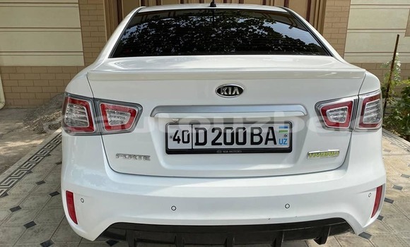 Buy Used Kia Forte White Car in Toskent in Toskent Buy Used Kia Forte White Car in Toskent in Toskent