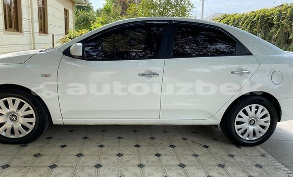 Buy Used Kia Forte White Car in Avval in Fargona