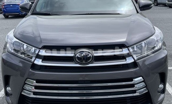 Buy Used Toyota Highlander Other Car in Asaka in Andijon Buy Used Toyota Highlander Other Car in Asaka in Andijon