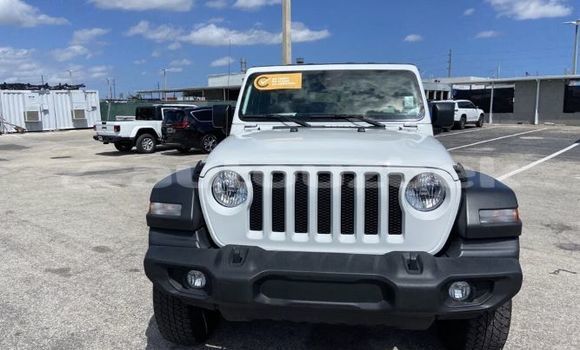 Buy Used Jeep Wrangler White Car in Altyarik in Fargona Buy Used Jeep Wrangler White Car in Altyarik in Fargona