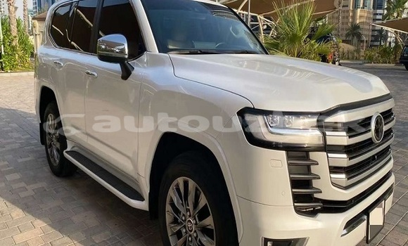 Buy Used Toyota Land Cruiser White Car in Besbulok in Namangan Buy Used Toyota Land Cruiser White Car in Besbulok in Namangan