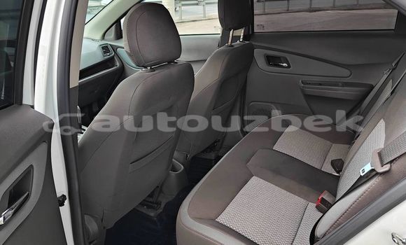 Buy Used Chevrolet Cobalt White Car in Asaka in Andijon Buy Used Chevrolet Cobalt White Car in Asaka in Andijon