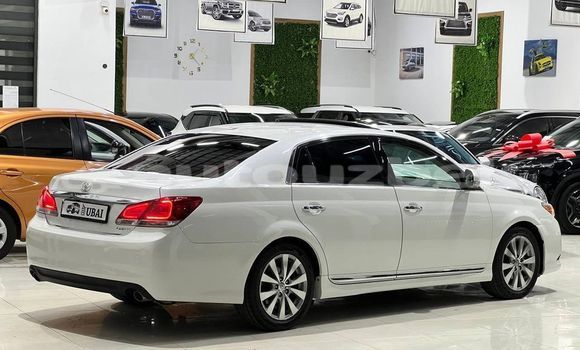 Buy Used Toyota Avalon White Car in Altyarik in Fargona Buy Used Toyota Avalon White Car in Altyarik in Fargona