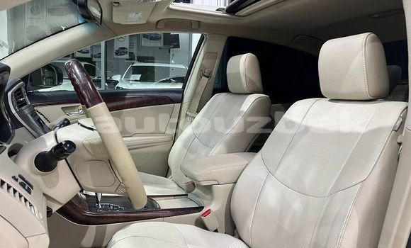 Buy Used Toyota Avalon White Car in Altyarik in Fargona Buy Used Toyota Avalon White Car in Altyarik in Fargona
