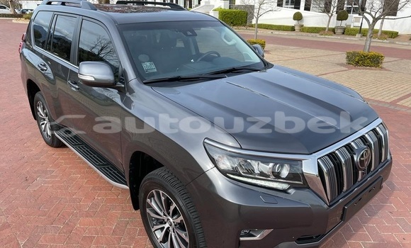 Buy Used Toyota Land Cruiser Prado Blue Car in Tashkent in Toskent Buy Used Toyota Land Cruiser Prado Blue Car in Tashkent in Toskent