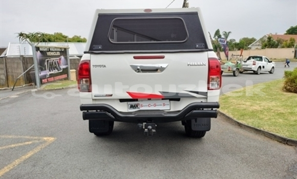 Buy Used Toyota Hilux White Car in Tashkent in Toskent Buy Used Toyota Hilux White Car in Tashkent in Toskent