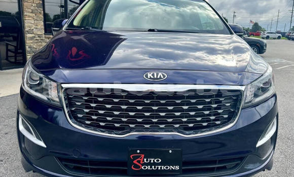Buy Used Kia Sedona Blue Car in Tashkent in Toskent Buy Used Kia Sedona Blue Car in Tashkent in Toskent