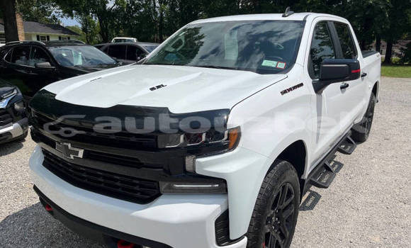 Buy Used Chevrolet Silverado White Car in Tashkent in Toskent Buy Used Chevrolet Silverado White Car in Tashkent in Toskent