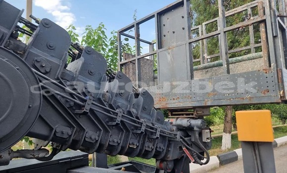 Buy Used Hyundai H200 White Truck in Almazar in Toskent Buy Used Hyundai H200 White Truck in Almazar in Toskent