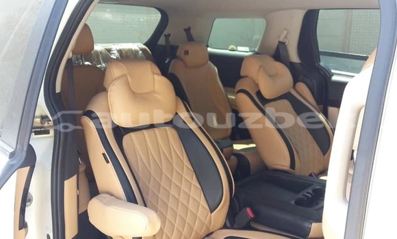 Buy Used Daihatsu Mira White Car in Angren in Toskent Buy Used Daihatsu Mira White Car in Angren in Toskent