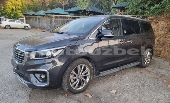 Buy Used Kia Cadenza Black Car in Altyarik in Fargona Buy Used Kia Cadenza Black Car in Altyarik in Fargona