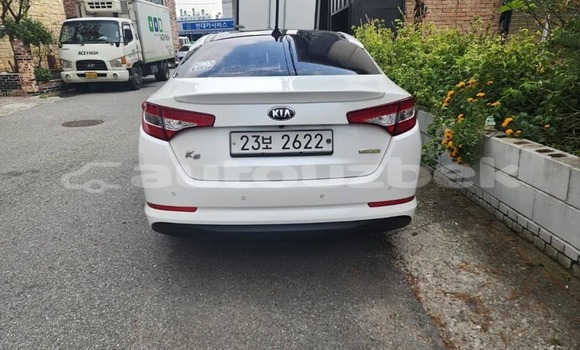 Buy Used Kia K5 White Car in Almazar in Toskent Buy Used Kia K5 White Car in Almazar in Toskent