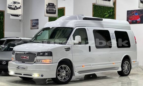 Buy Used GMC Savana White Car in Asaka in Andijon