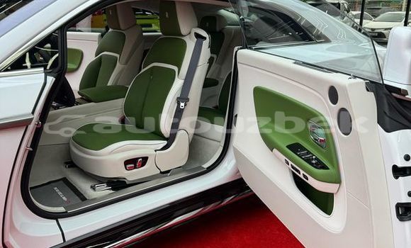 Buy Used Rolls-Royce Silver Spirit White Car in Asaka in Andijon Buy Used Rolls-Royce Silver Spirit White Car in Asaka in Andijon