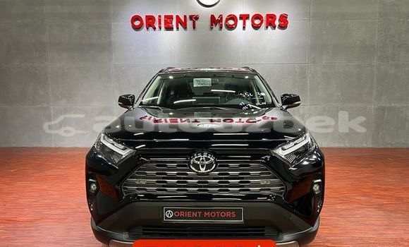 Buy Used Toyota RAV4 Black Car in Angren in Toskent