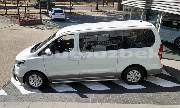 Buy Used Hyundai H1 White Car in Tashkent in Toskent Buy Used Hyundai H1 White Car in Tashkent in Toskent